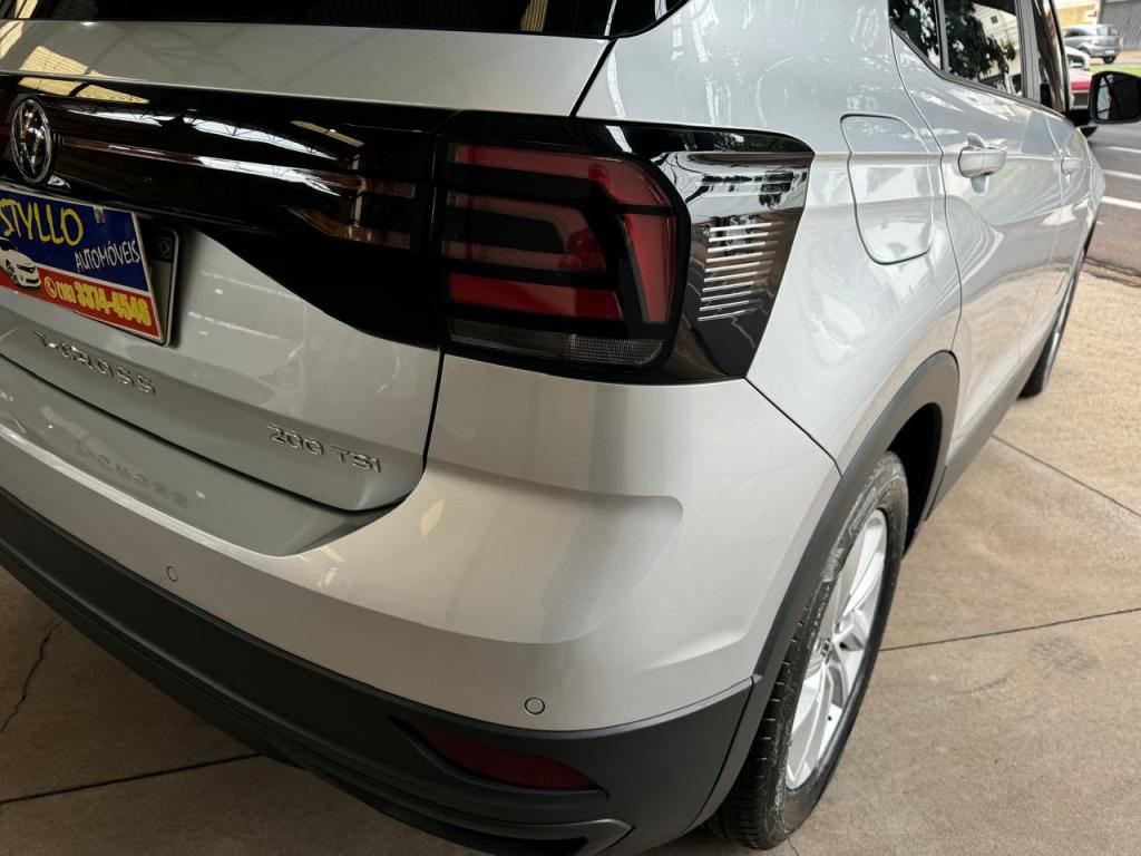 VOLKSWAGEN T-Cross - Foto