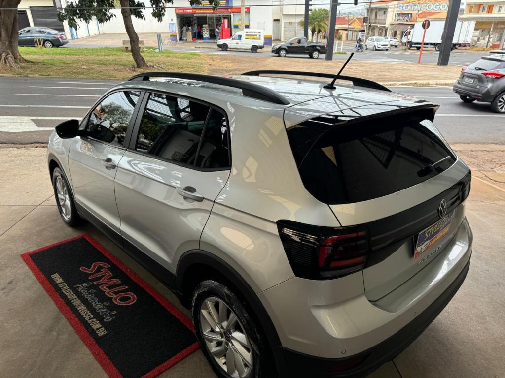 VOLKSWAGEN T-Cross - Foto