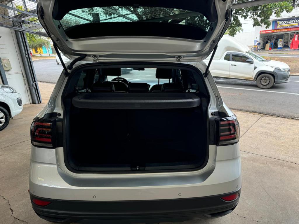 VOLKSWAGEN T-Cross - Foto