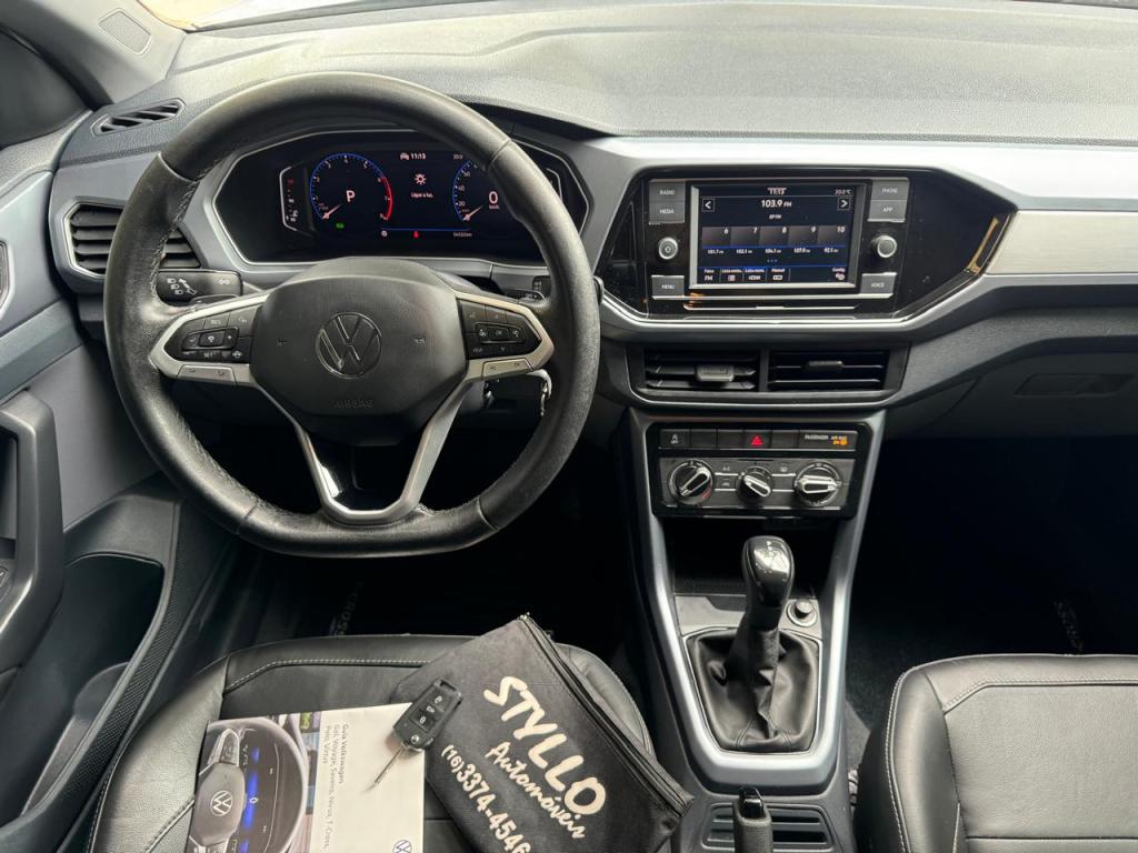 VOLKSWAGEN T-Cross - Foto