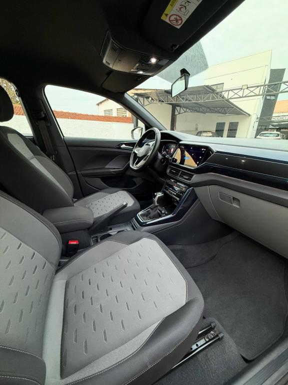 VOLKSWAGEN T-Cross - Foto
