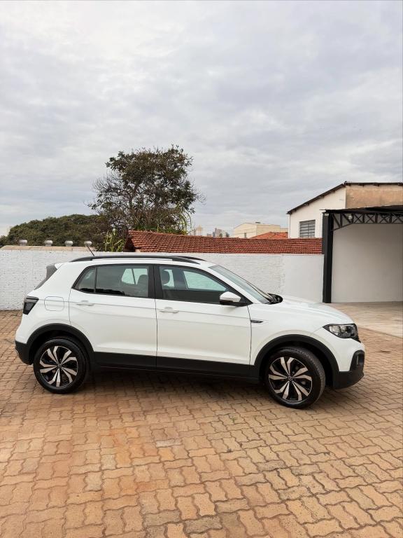 VOLKSWAGEN T-Cross - Foto