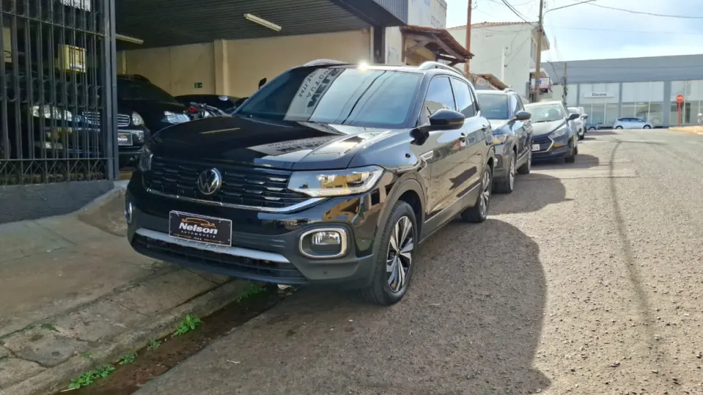VOLKSWAGEN T-Cross - Foto