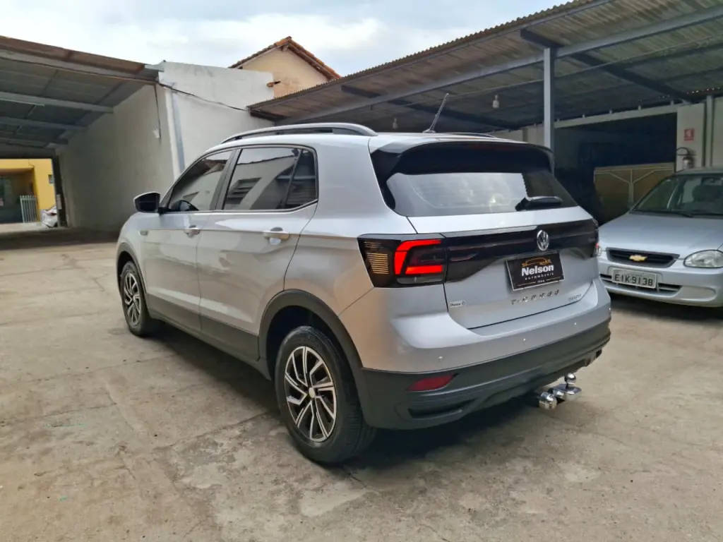 VOLKSWAGEN T-Cross - Foto