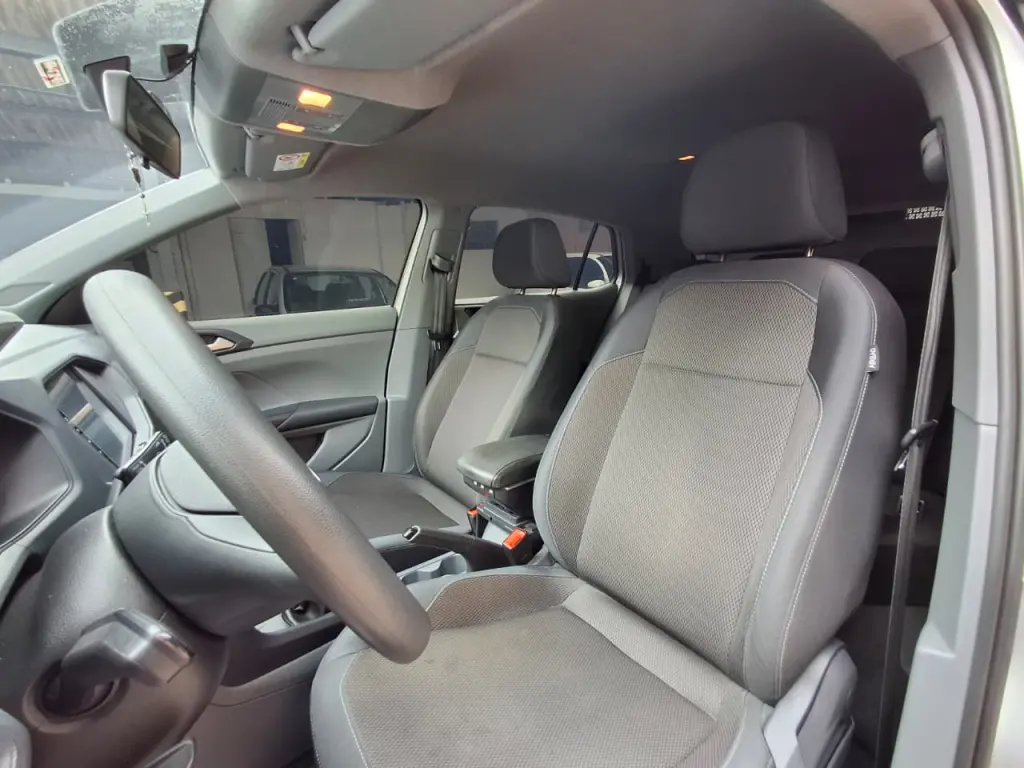 VOLKSWAGEN T-Cross - Foto