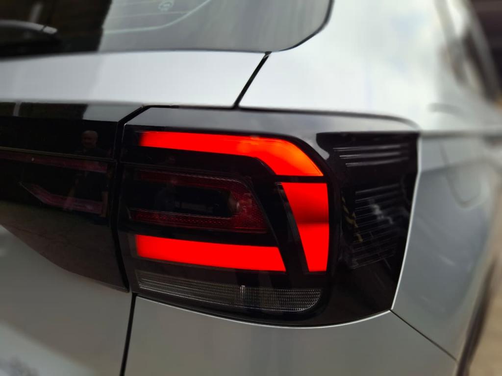 VOLKSWAGEN T-Cross - Foto