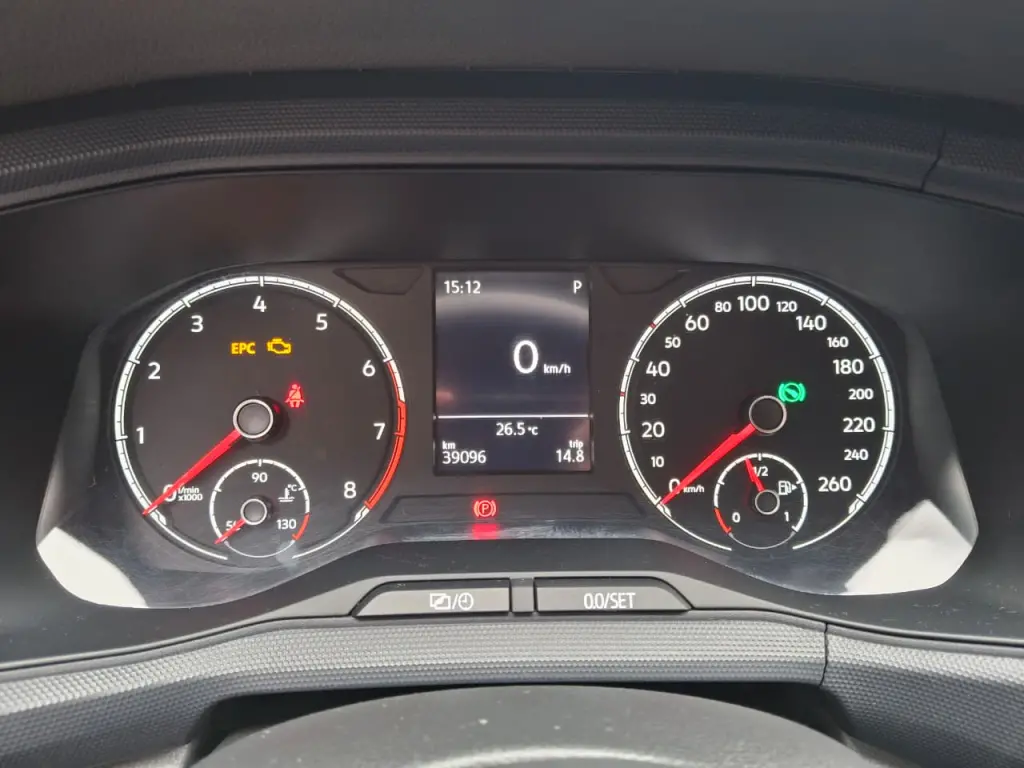 VOLKSWAGEN T-Cross - Foto