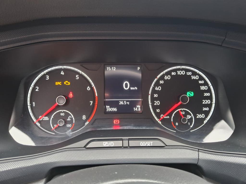 VOLKSWAGEN T-Cross - Foto