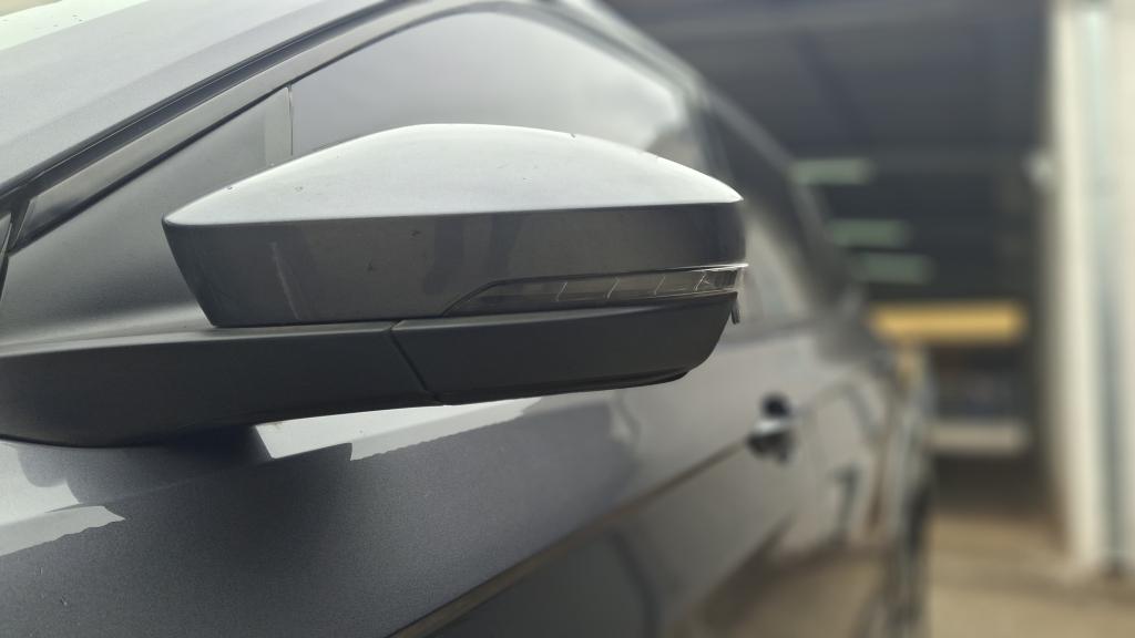 VOLKSWAGEN T-Cross - Foto