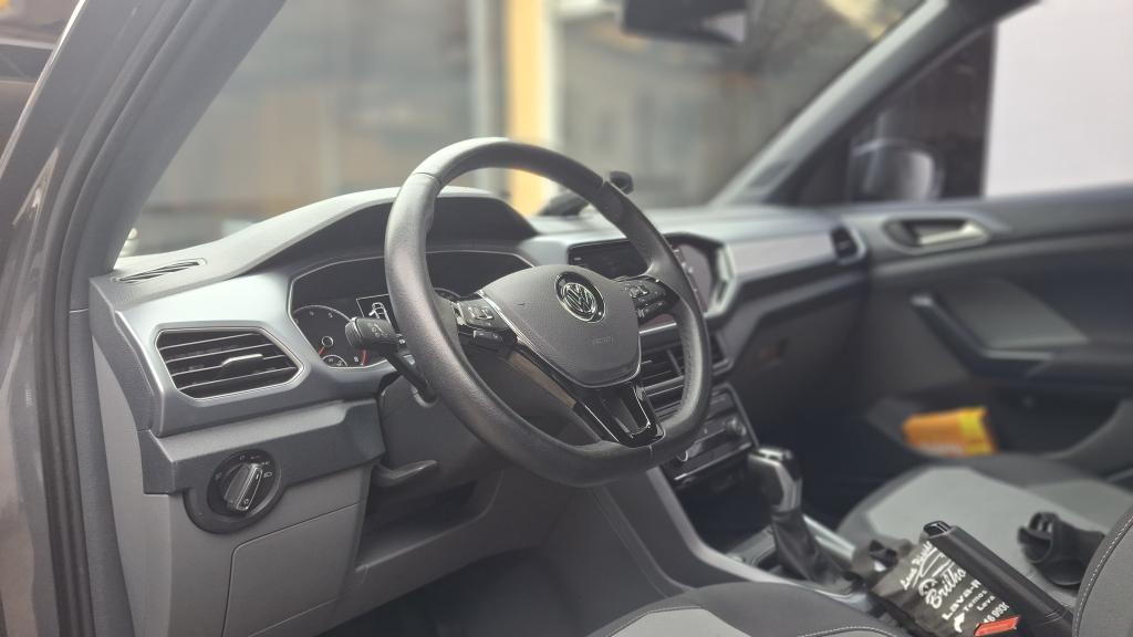 VOLKSWAGEN T-Cross - Foto
