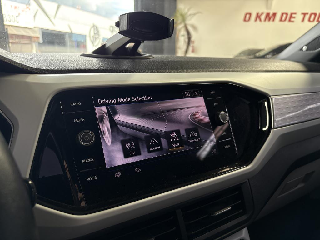 VOLKSWAGEN T-Cross - Foto