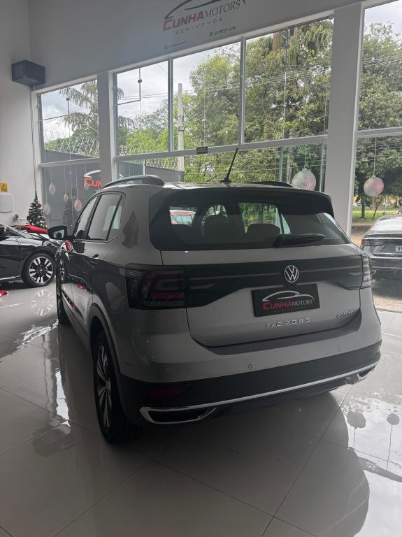 VOLKSWAGEN T-Cross - Foto