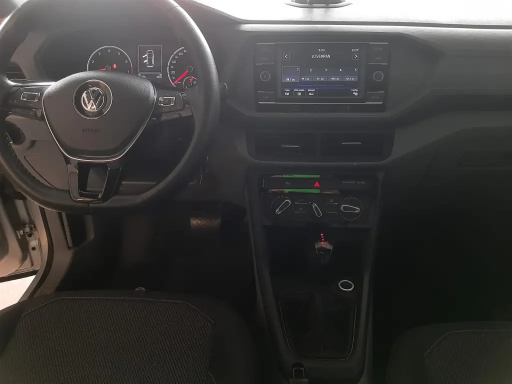VOLKSWAGEN T-Cross - Foto