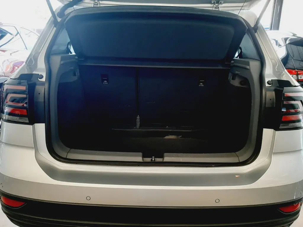 VOLKSWAGEN T-Cross - Foto