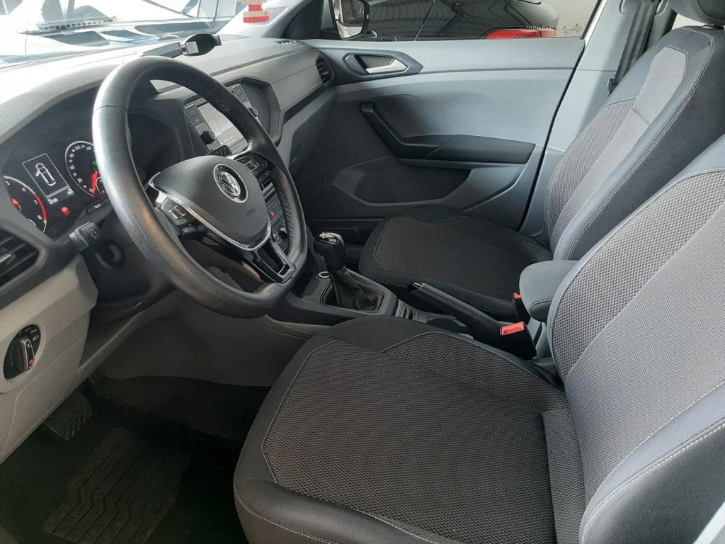 VOLKSWAGEN T-Cross - Foto