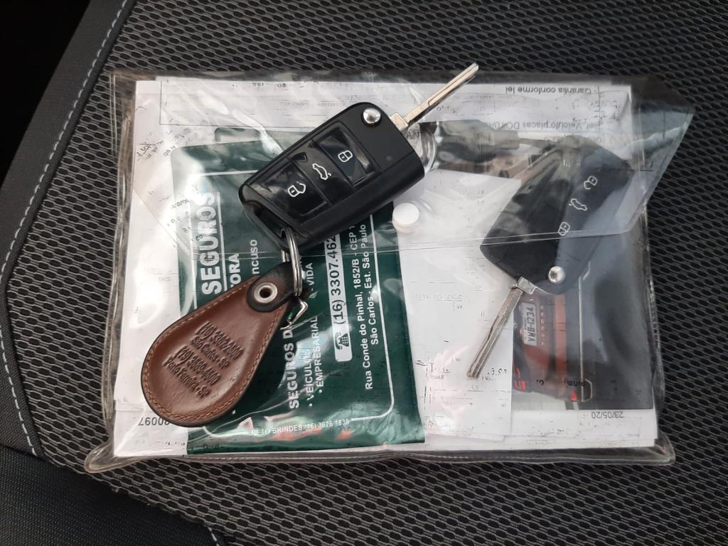 VOLKSWAGEN T-Cross - Foto