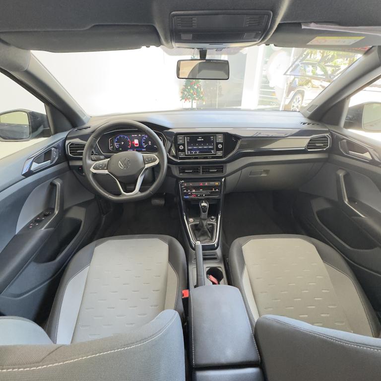 VOLKSWAGEN T-Cross - Foto