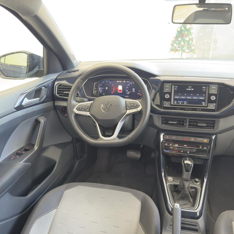 VOLKSWAGEN T-Cross - Foto