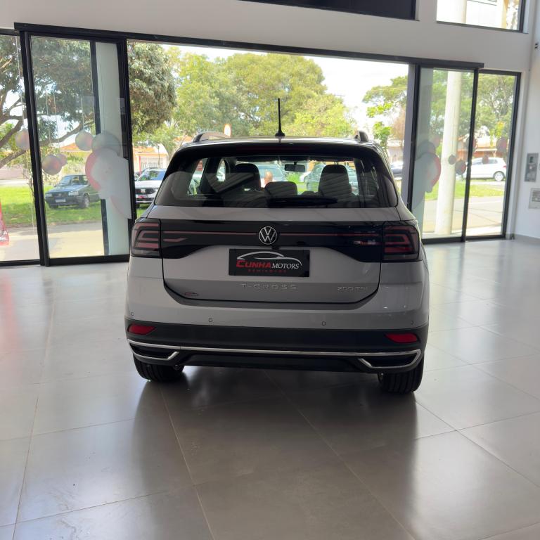 VOLKSWAGEN T-Cross - Foto