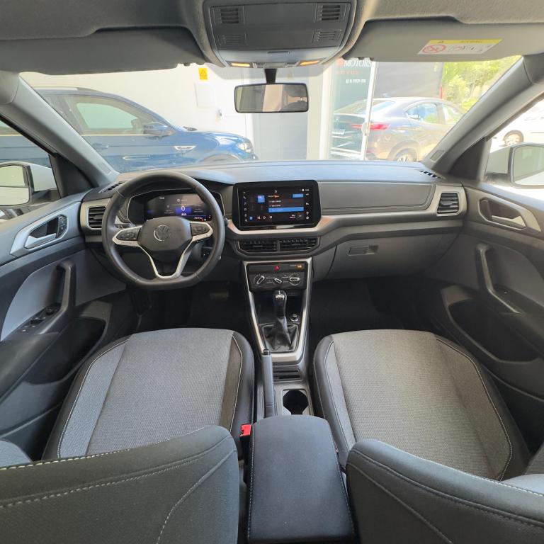 VOLKSWAGEN T-Cross - Foto
