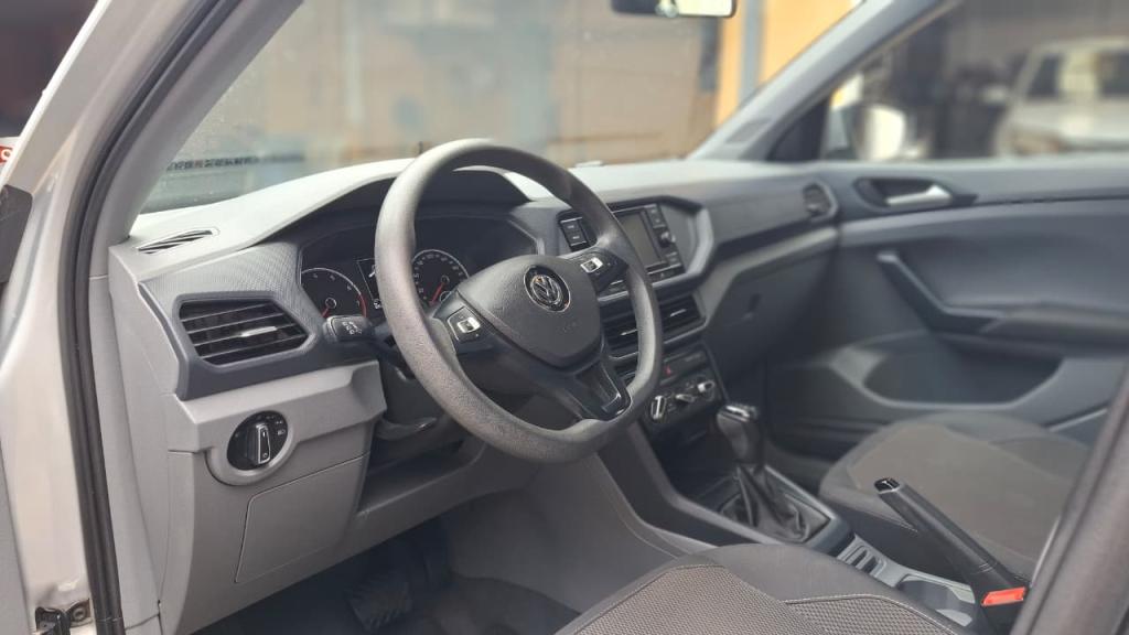 VOLKSWAGEN T-Cross - Foto