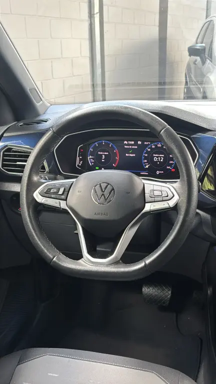 VOLKSWAGEN T-Cross - Foto