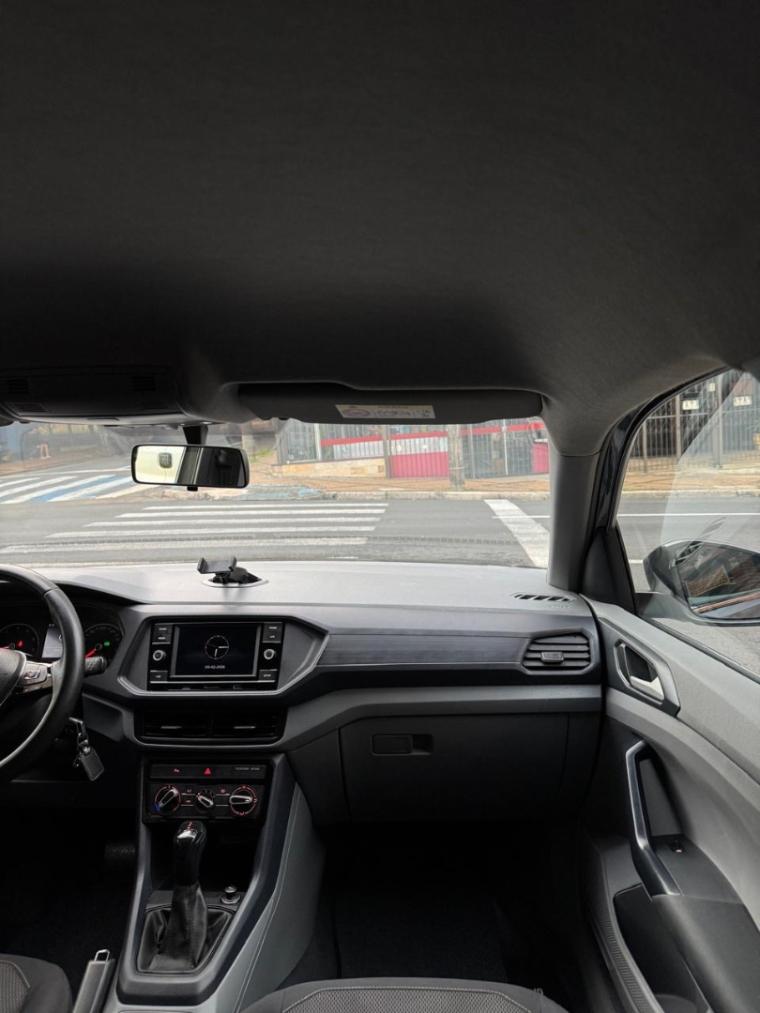 VOLKSWAGEN T-Cross - Foto