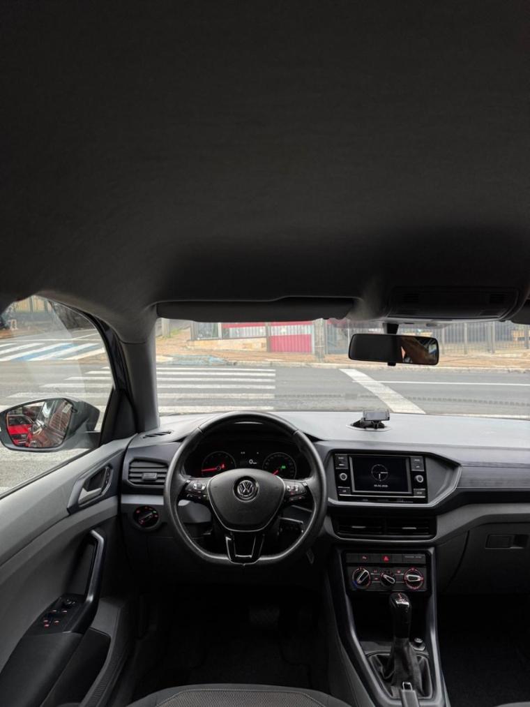 VOLKSWAGEN T-Cross - Foto