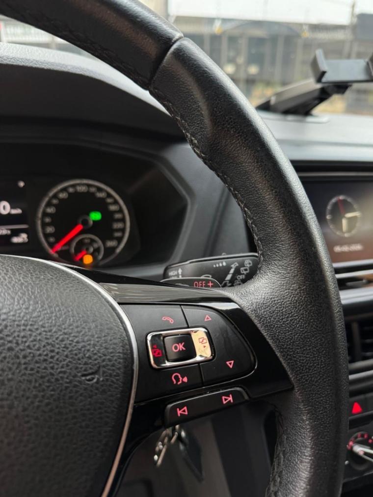 VOLKSWAGEN T-Cross - Foto