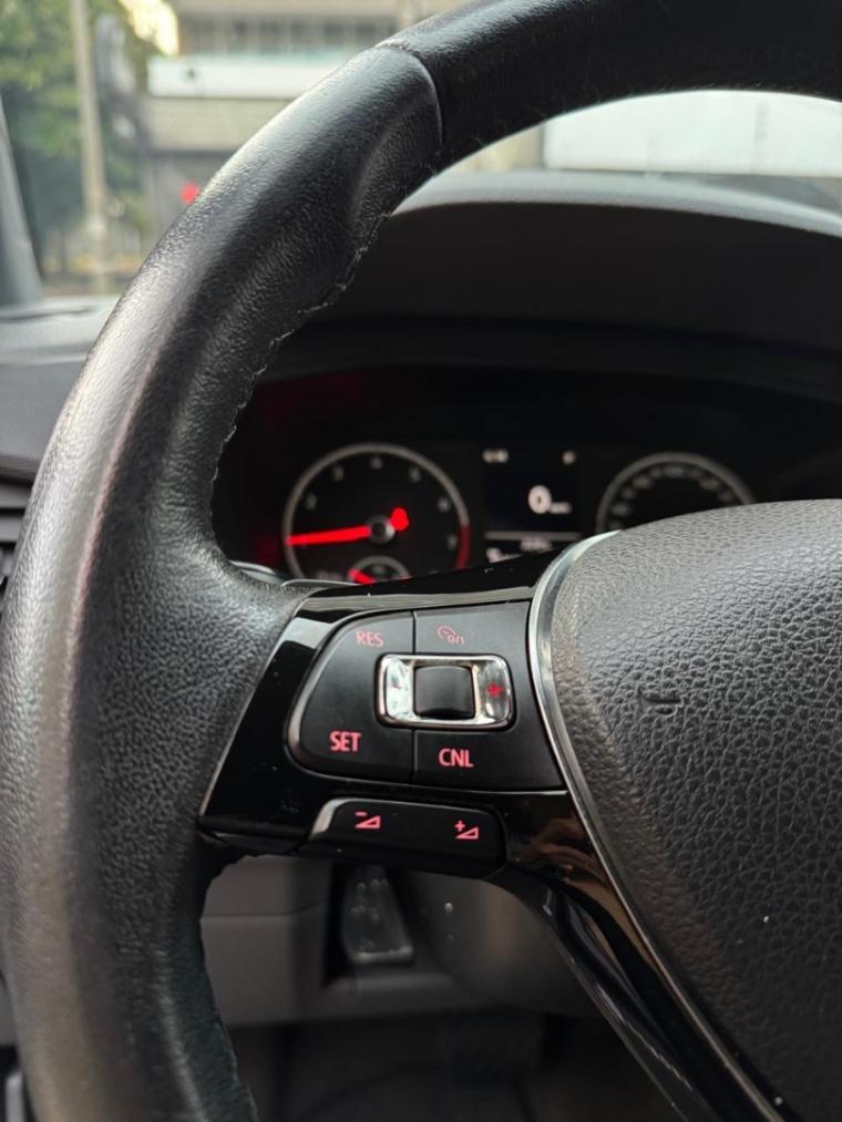 VOLKSWAGEN T-Cross - Foto