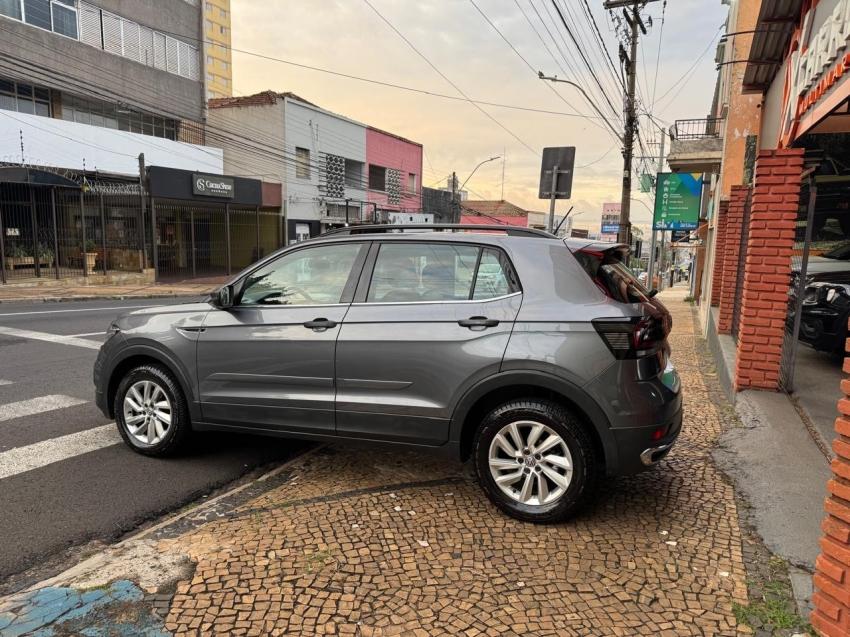 VOLKSWAGEN T-Cross - Foto