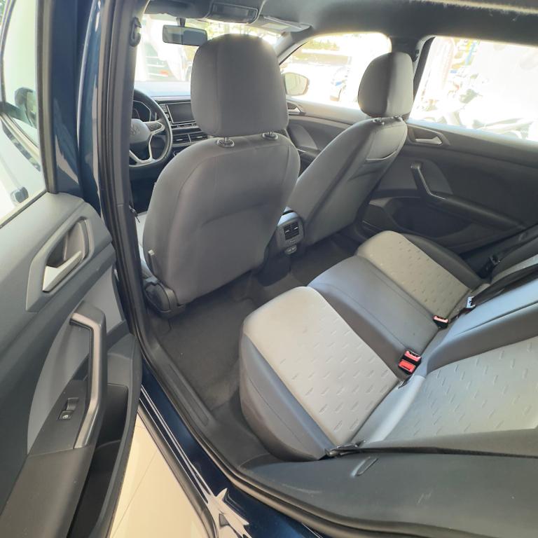 VOLKSWAGEN T-Cross - Foto