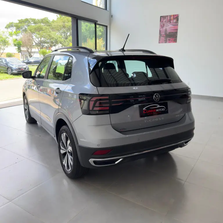 VOLKSWAGEN T-Cross - Foto