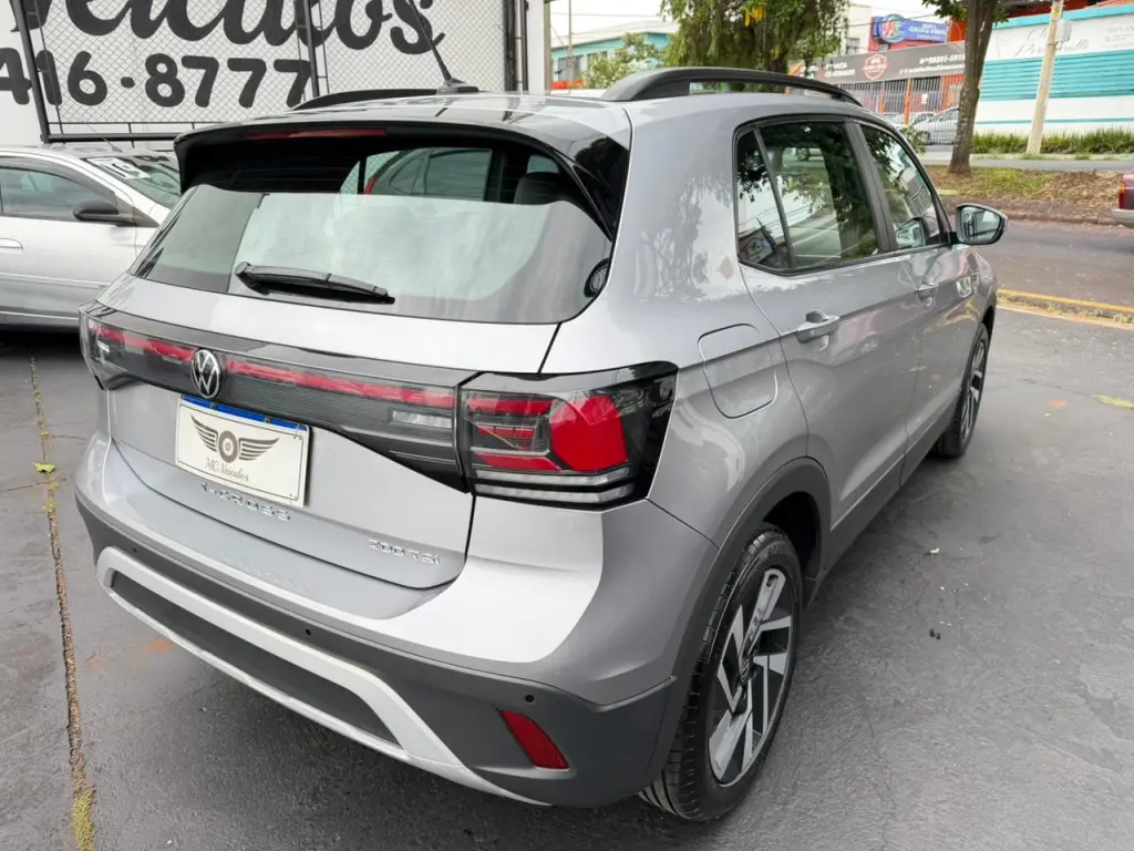 VOLKSWAGEN T-Cross - Foto