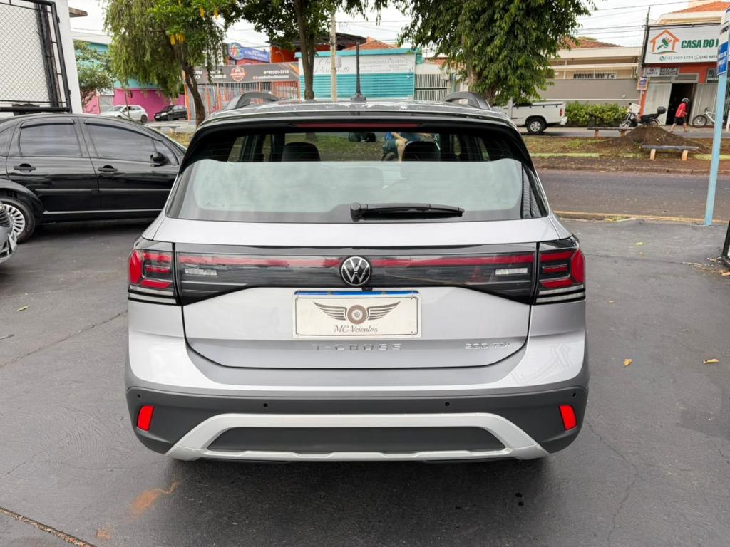 VOLKSWAGEN T-Cross - Foto