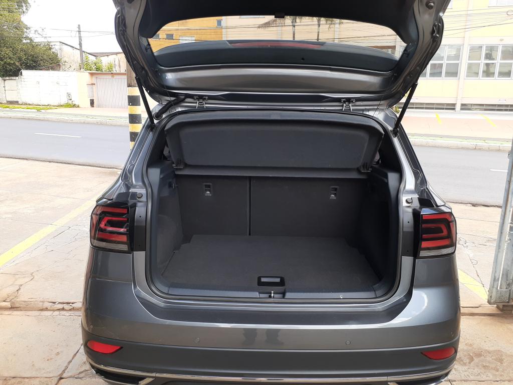 VOLKSWAGEN T-Cross - Foto