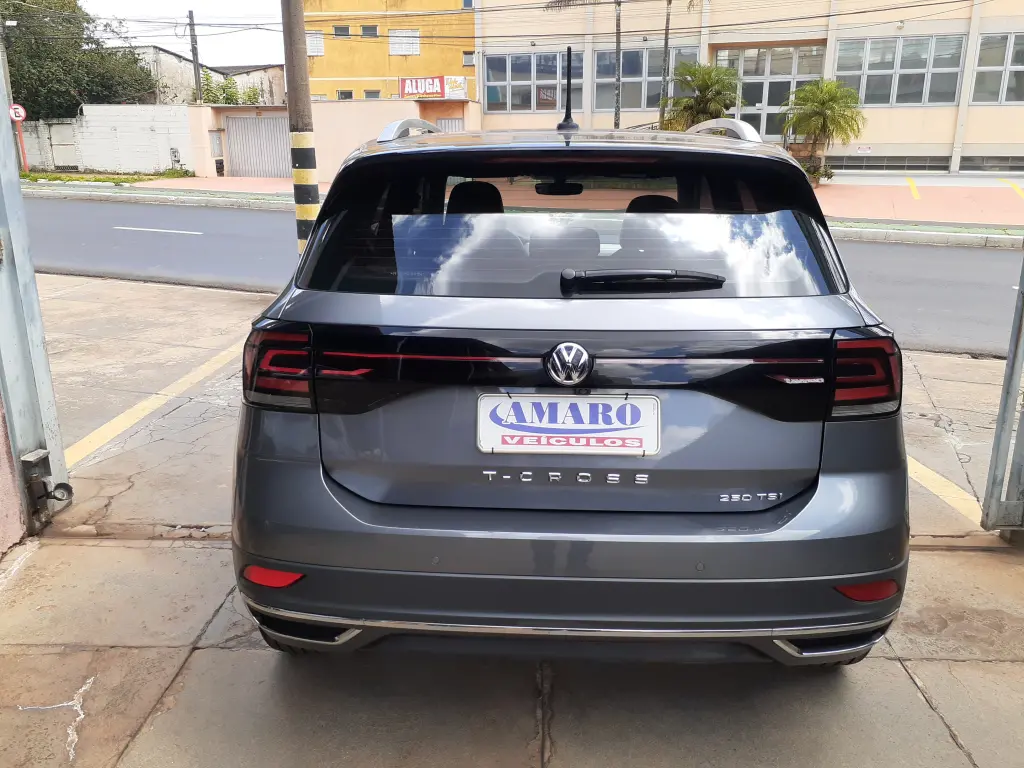 VOLKSWAGEN T-Cross - Foto