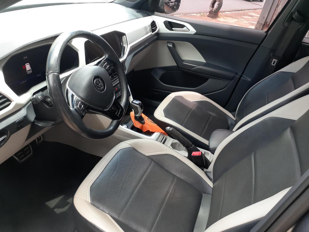 VOLKSWAGEN T-Cross - Foto