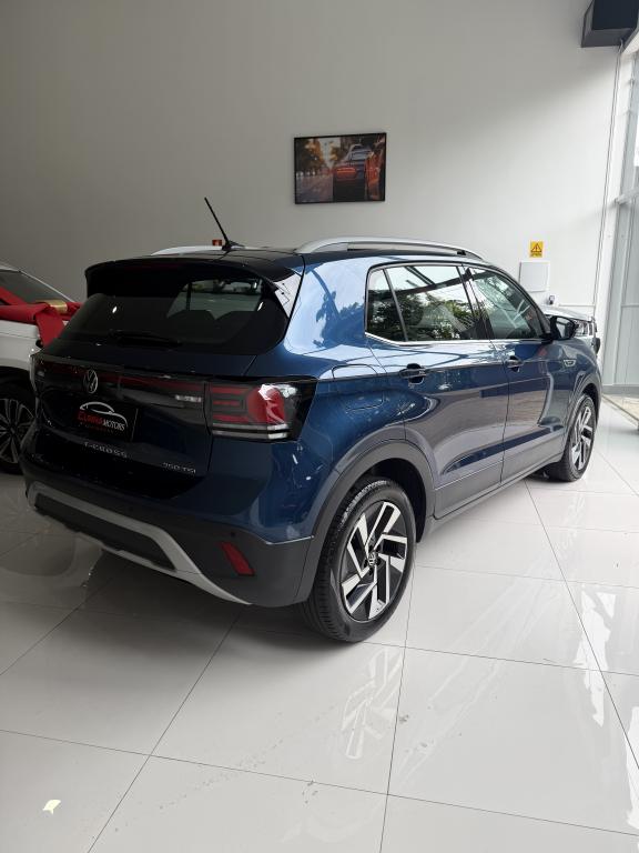 VOLKSWAGEN T-Cross - Foto
