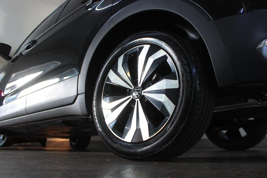 VOLKSWAGEN T-Cross - Foto