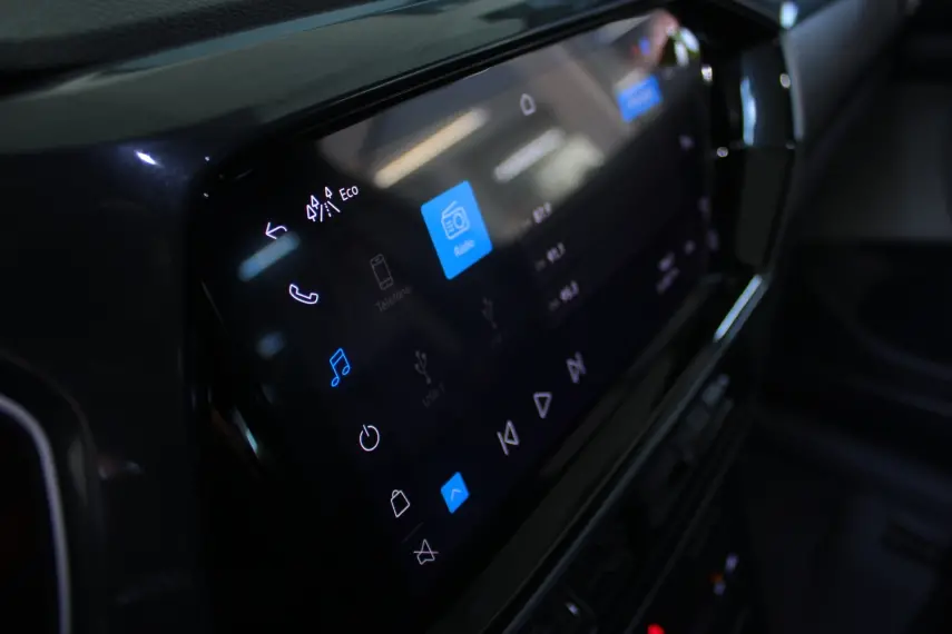 VOLKSWAGEN T-Cross - Foto