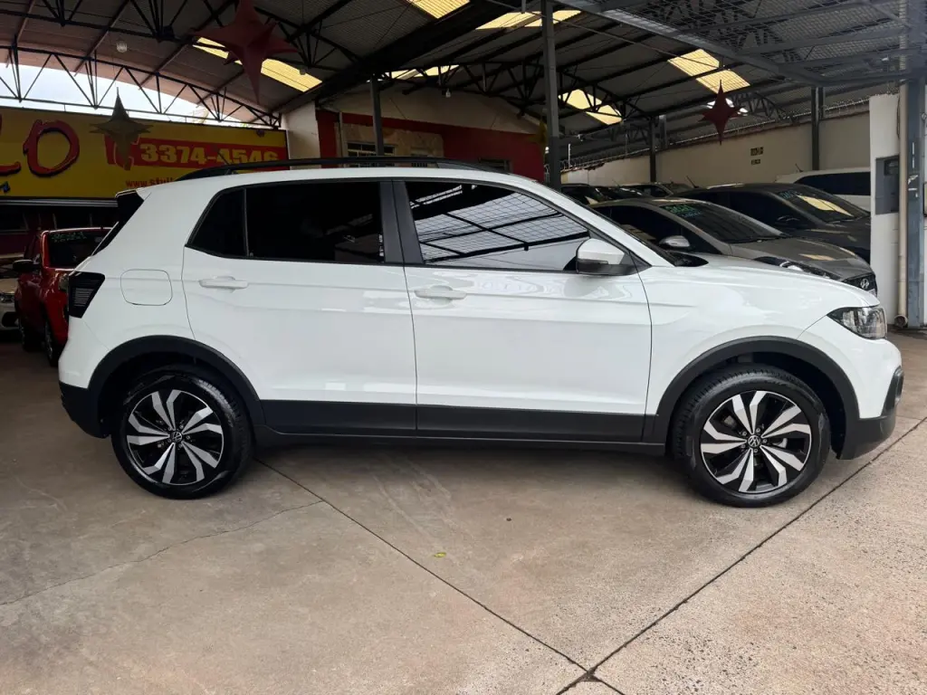 VOLKSWAGEN T-Cross - Foto