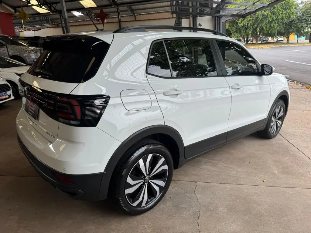 VOLKSWAGEN T-Cross - Foto