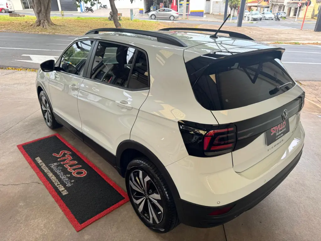 VOLKSWAGEN T-Cross - Foto