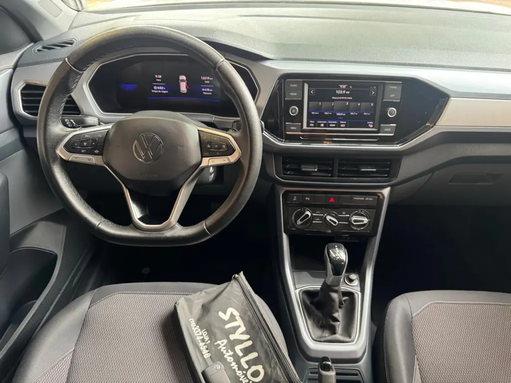 VOLKSWAGEN T-Cross - Foto