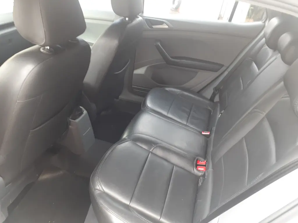 VOLKSWAGEN T-Cross - Foto