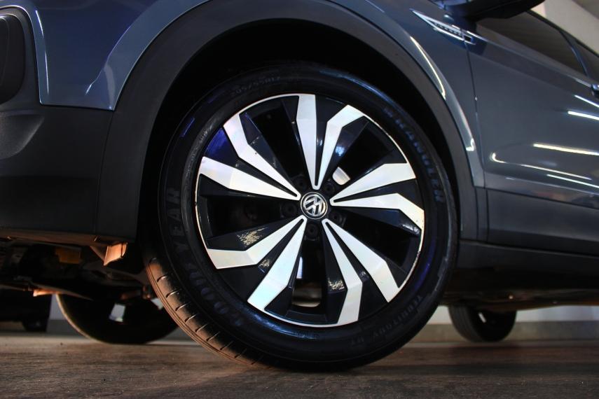 VOLKSWAGEN T-Cross - Foto