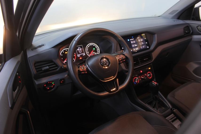 VOLKSWAGEN T-Cross - Foto