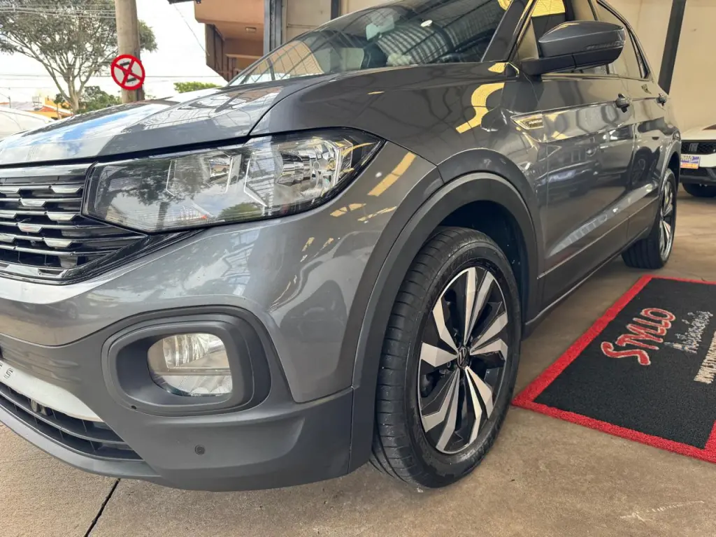 VOLKSWAGEN T-Cross - Foto