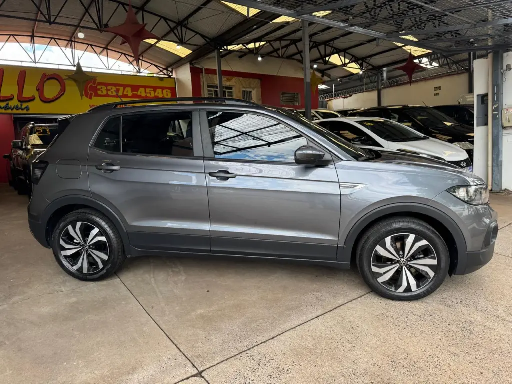 VOLKSWAGEN T-Cross - Foto